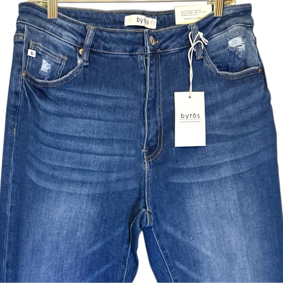 Mid-Rise Bootcut Jeans – Cat’s Whiskers – Judy Blue Style Fit – NWT (Bytos) - Picture 13 of 15